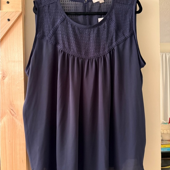 LOFT Navy Sleeveless Blouse - NWT Size 20/22 - Picture 3 of 6